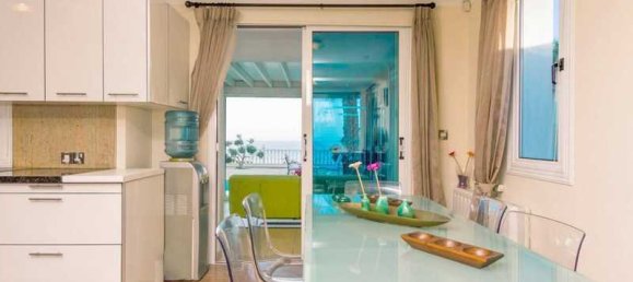 4 bedrooms Commercial property in Larnaca, Cyprus No. 17975 7