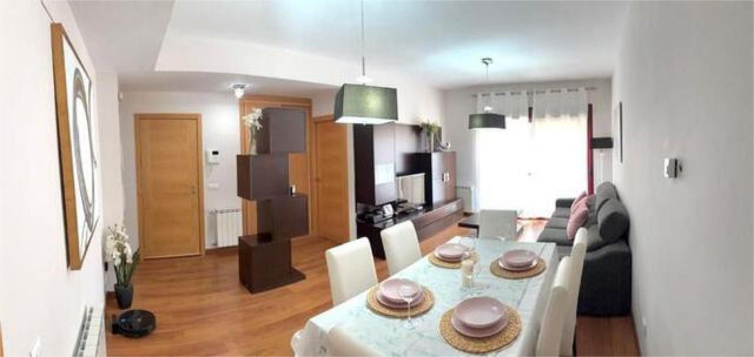 4 غرف نوم شقة في Almendralejo, Spain رقم 189305