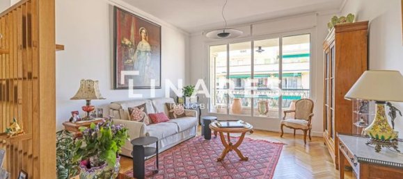 Apartamento de 2 dormitorios en Marseille, France No. 315331 2