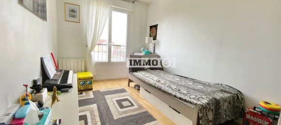 2 bedrooms Apartment in Bry-sur-Marne, France No. 176629 7