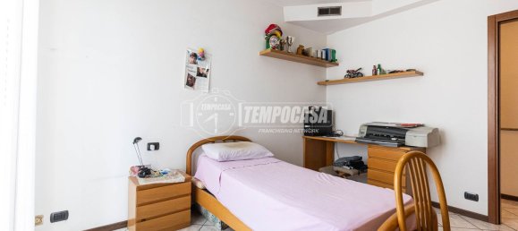 4-Zimmer Doppelhaus in Molteno, Italy, Nr. 312050 16
