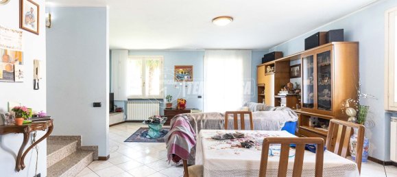 4-Zimmer Doppelhaus in Molteno, Italy, Nr. 312050 43