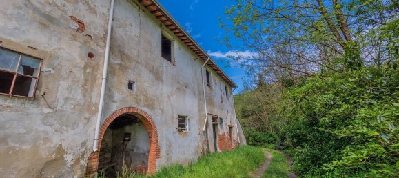 10 rooms House in San Giovanni Valdarno, Italy No. 79797 9