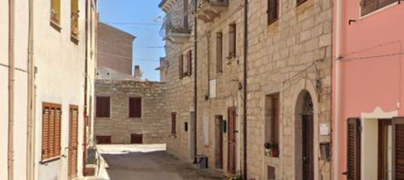 Apartamento de 7 divisões em Luras, Italy N.º 13475 2