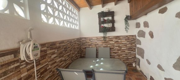 4 bedrooms House in Aguimes, Spain No. 149237 56