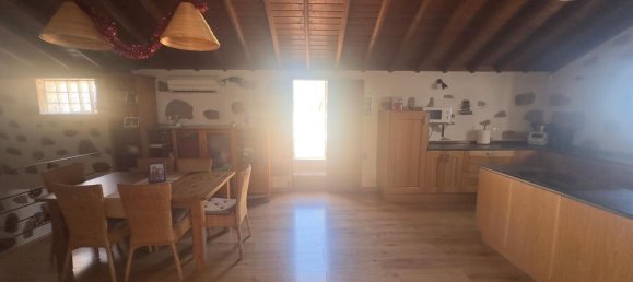 4 bedrooms House in Aguimes, Spain No. 149237 48