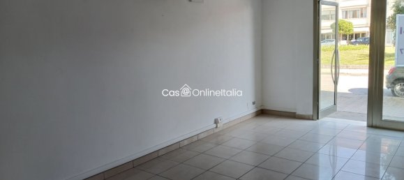 82m² Commercial property in Camaiore, Italy No. 35766 15