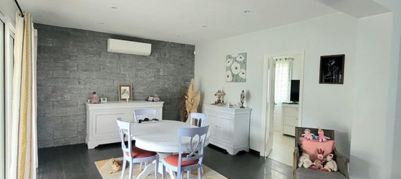 Casa de 3 dormitorios en Val-d'Oise, France No. 327216 8