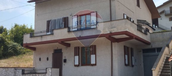 10 bedrooms House in Castel di Ieri, Italy No. 331378 2