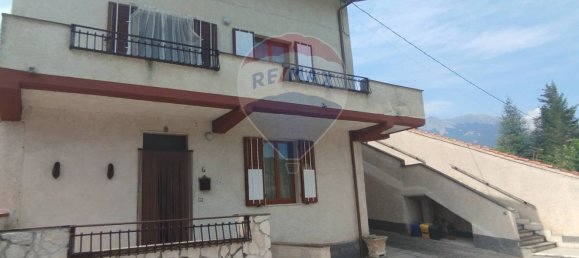 10 bedrooms House in Castel di Ieri, Italy No. 331378 4