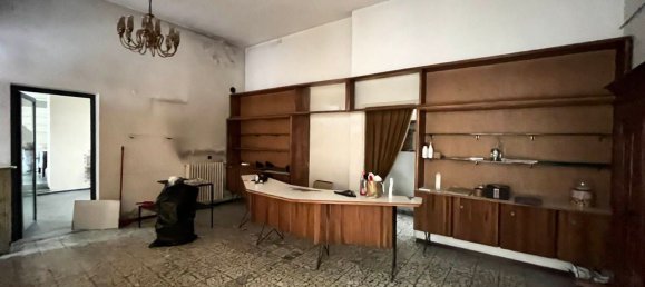 Propriété commerciale à Casale Monferrato, Italy 180m² No. 133173 16