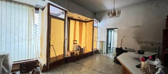 Propriété commerciale à Casale Monferrato, Italy 180m² No. 133173 15