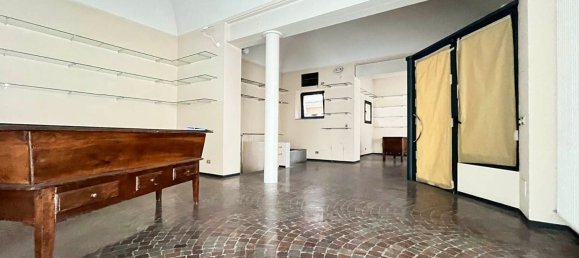 Propriété commerciale à Casale Monferrato, Italy 180m² No. 133173 21