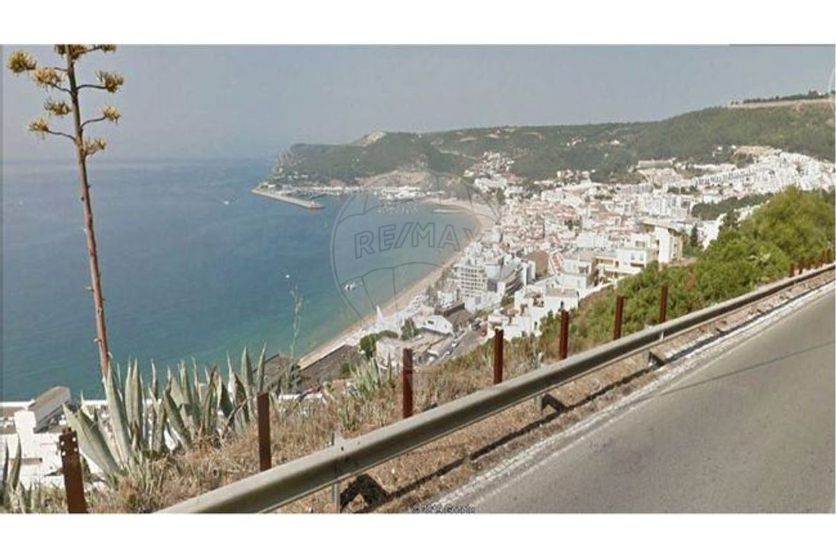 995m² Land in Sesimbra, Portugal No. 49966