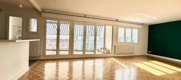 2 bedrooms Apartment in Besancon, France No. 353720 3