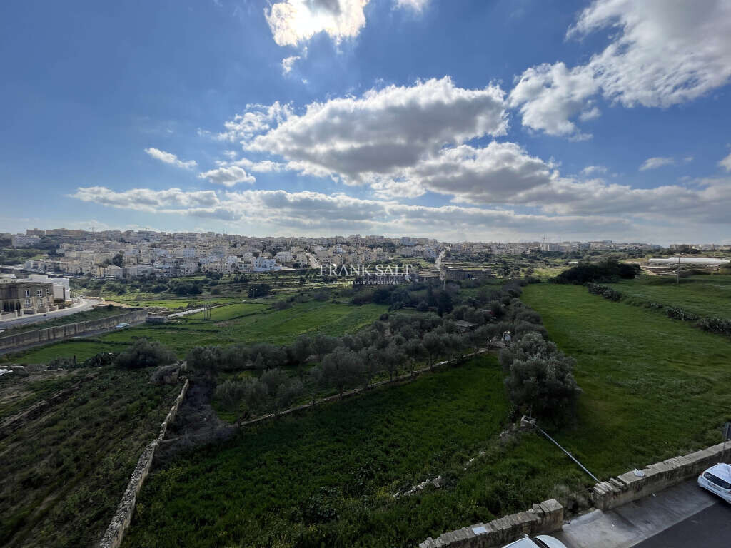 2 bedrooms Apartment in Swieqi, Malta No. 10287