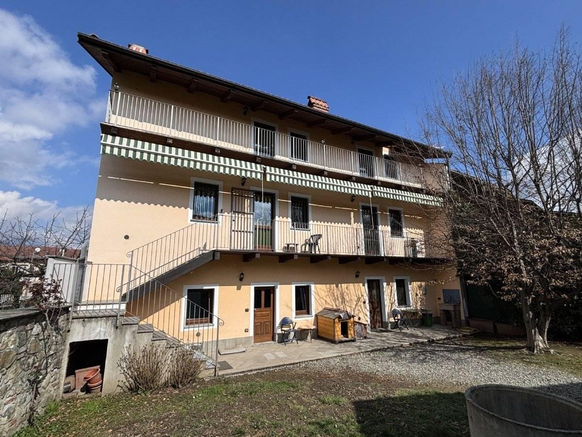 5-Zimmer Haus in Pavone Canavese, Italy, Nr. 40273