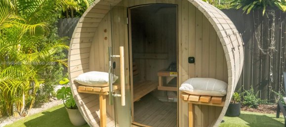 2 Schlafzimmer Gewerbliche Immobilien in Miami, USA, Nr. 615703 2