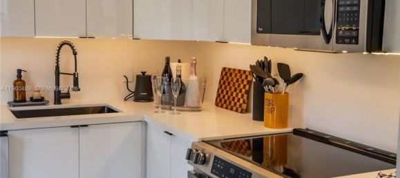 2 Schlafzimmer Gewerbliche Immobilien in Miami, USA, Nr. 615703 16