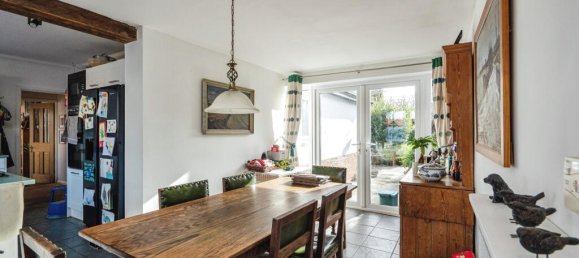 4 bedrooms House in Hindhead, United Kingdom No. 10395 11