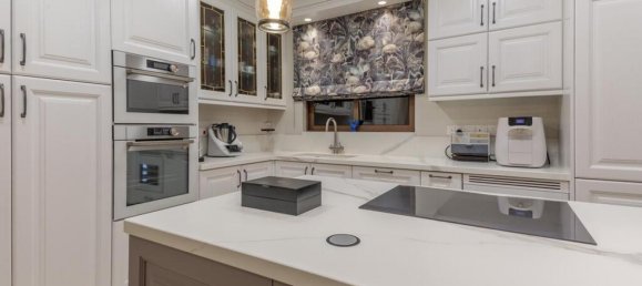 4 bedrooms Villa in Limassol, Cyprus No. 12422 6