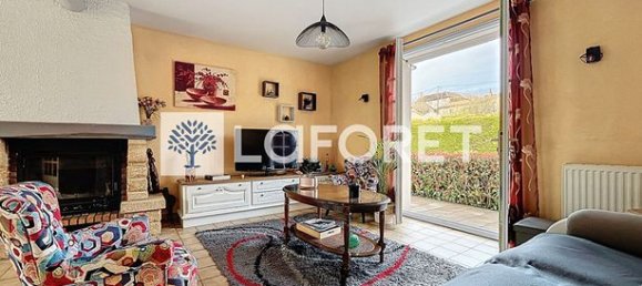 3 Schlafzimmer Haus in Bressuire, France, Nr. 304585 3