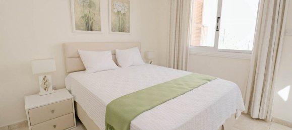 4 bedrooms Villa in Coral Bay, Cyprus No. 22580 8