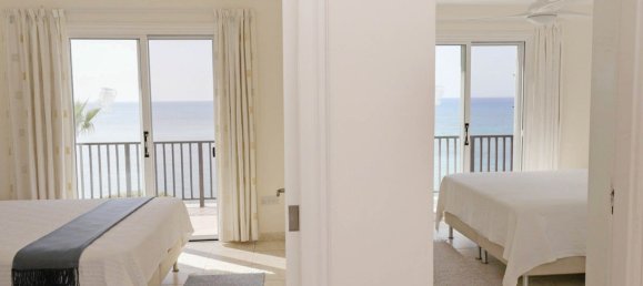 4 bedrooms Villa in Coral Bay, Cyprus No. 22580 11