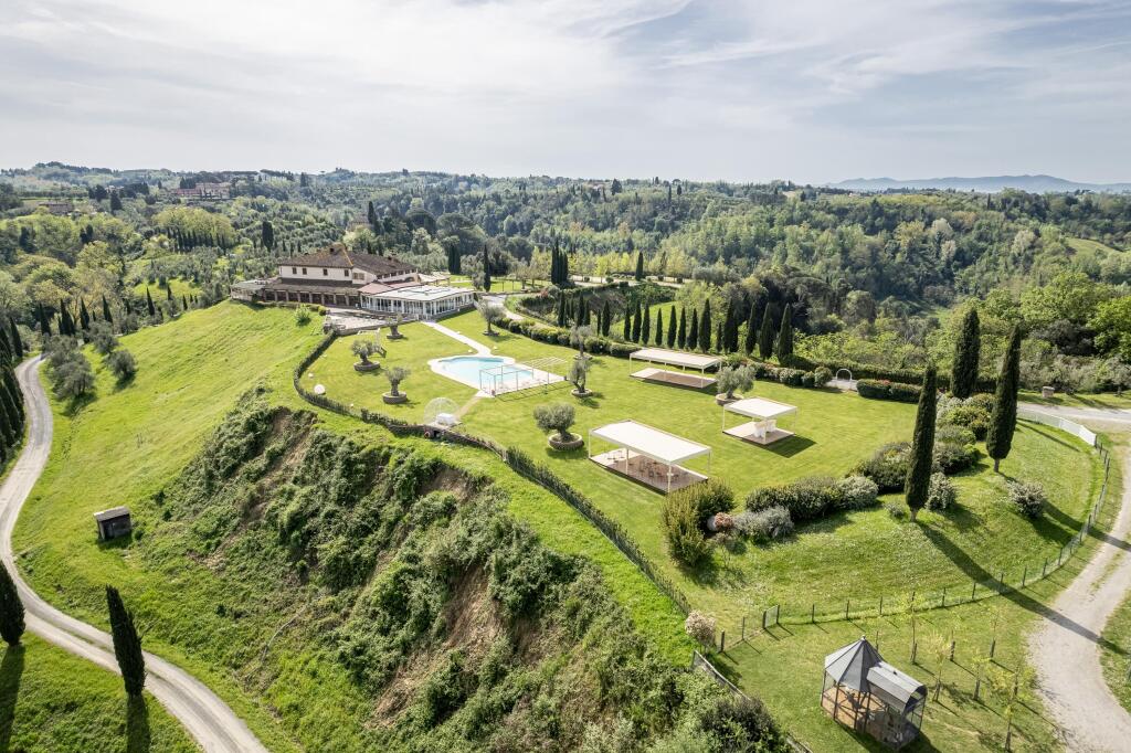 Castelos T15 em Palaia, Italy N.º 133015