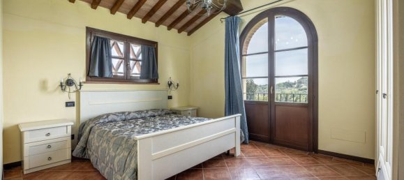 Castelos T15 em Palaia, Italy N.º 133015 25