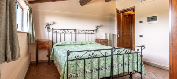 Castelos T15 em Palaia, Italy N.º 133015 21