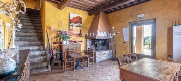 Castelos T15 em Palaia, Italy N.º 133015 16