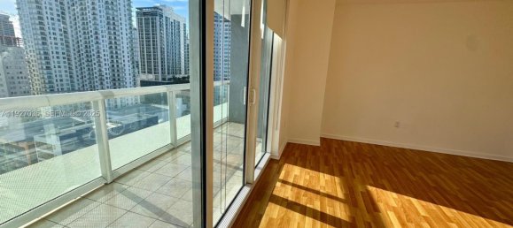 52.68m² propriété commerciale à vendre à Miami, Miami-Dade, Florida, USA № 614492 20