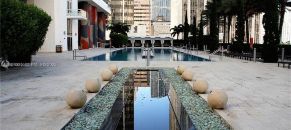 52.68m² propriété commerciale à vendre à Miami, Miami-Dade, Florida, USA № 614492 10