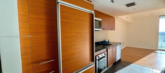 52.68m² propriété commerciale à vendre à Miami, Miami-Dade, Florida, USA № 614492 21