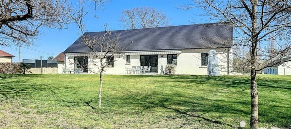 3 bedrooms House in Romorantin-Lanthenay, France No. 39590 2