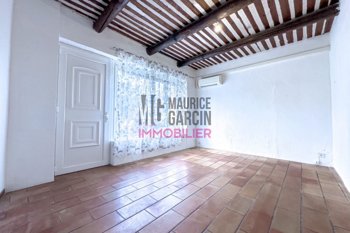 4 rooms House in Cavaillon, France No. 285626