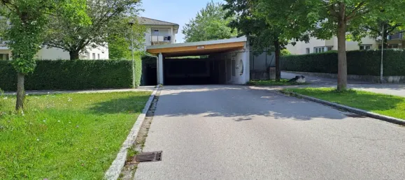 Parkplatz in München, Germany, Nr. 309954 2