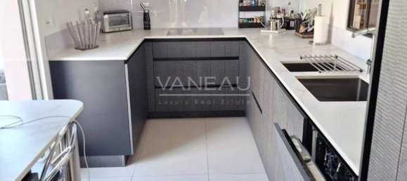 Квартира с 2 спальнями в Рюэй-Мальмезон, Франция № 182857 7