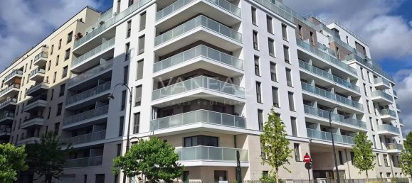 Квартира с 2 спальнями в Рюэй-Мальмезон, Франция № 182857 14