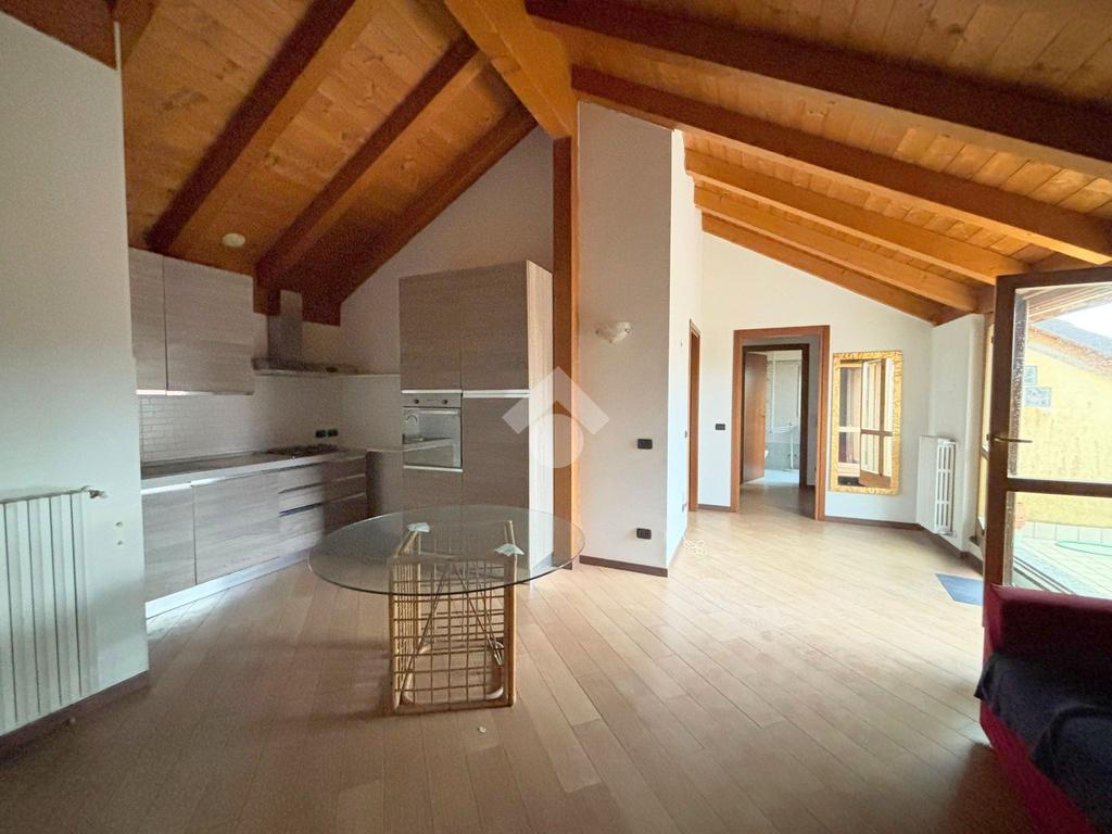 2 Schlafzimmer Wohnung in Rho, Italy, Nr. 60728