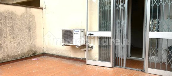 2 rooms Commercial property in Florence, Italy No. 81289 2