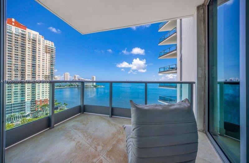 2 Schlafzimmer Gewerbliche Immobilien in Miami, USA, Nr. 615549
