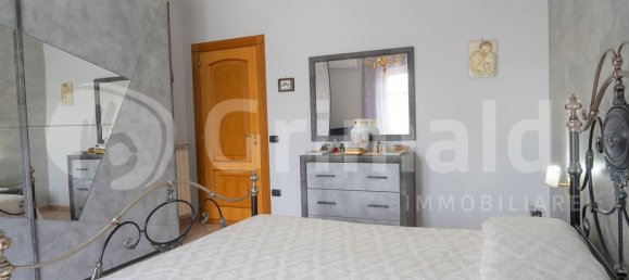 Villa de 6 dormitorios en Parete, Italy No. 322313 15
