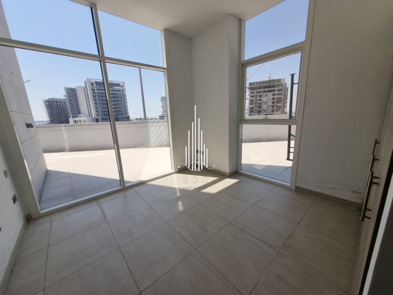 3 bedrooms Apartment in Al Raha Beach, UAE No. 25088