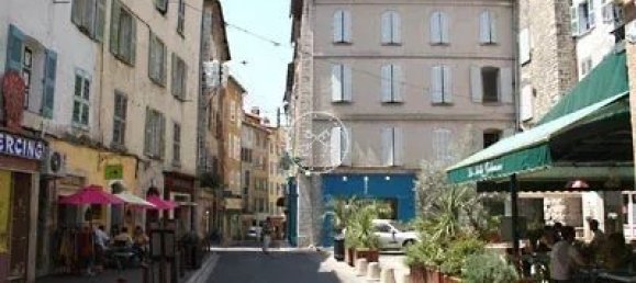 3-Zimmer Gebäude in Draguignan, France, Nr. 189879 13