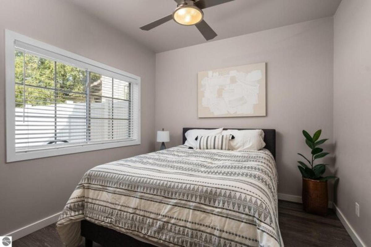 Дом с 2 спальнями в Траверс Сити, США № 376433