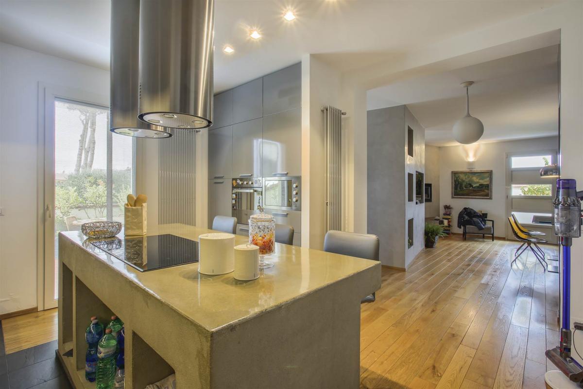 3 bedrooms Villa in San Giuliano Terme, Italy No. 1157