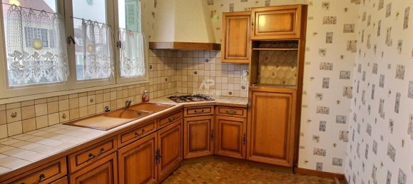 4 bedrooms House in Vernouillet, France No. 187813 7