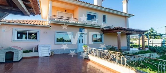 4 bedrooms Villa in Faro, Portugal No. 122324 3